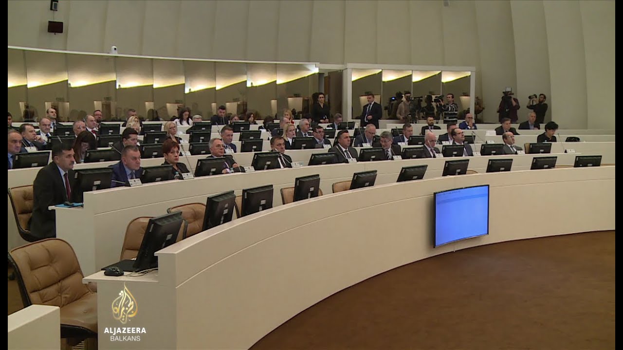 برلمان البوسنة والهرسك: السفر مسموح، لكن تشكيل الحكومة غير مسموح.