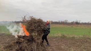 Как так можно жить в деревне? Помощь появилась внезапно!
