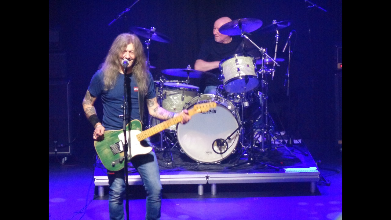 Quo Connection Mystery Song featuring Jeff Rich