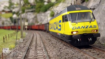 One of the most beautiful HO scale model railroad layout of Switzerland with trains by Märklin