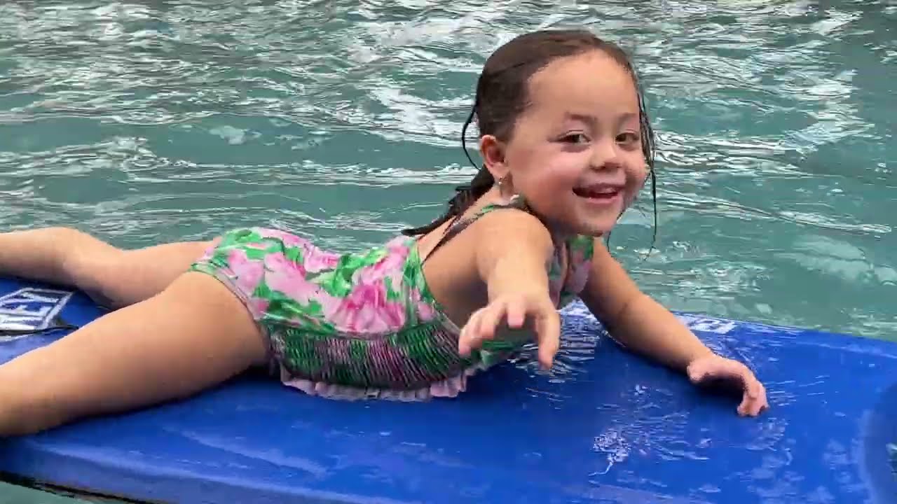 JADE TRỞ LẠI BIỂU DIỄN BƠI Ở FLORIDA