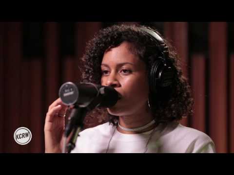 AlunaGeorge performing "I Remember" Live on KCRW