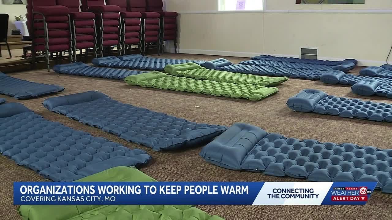 Kansas City metro organizations, churches help to keep people warm during frigid cold