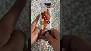 Mencari Dan Menemukan Jajanan Coklat Stik Lotte chocolate shorts
