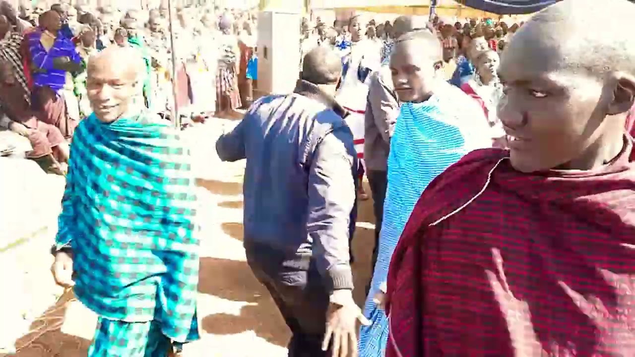  Augustino Laizer - Meeta enkatini Live katika Sherehe ya Sabore Nailudu@Royal Tanzania Tv