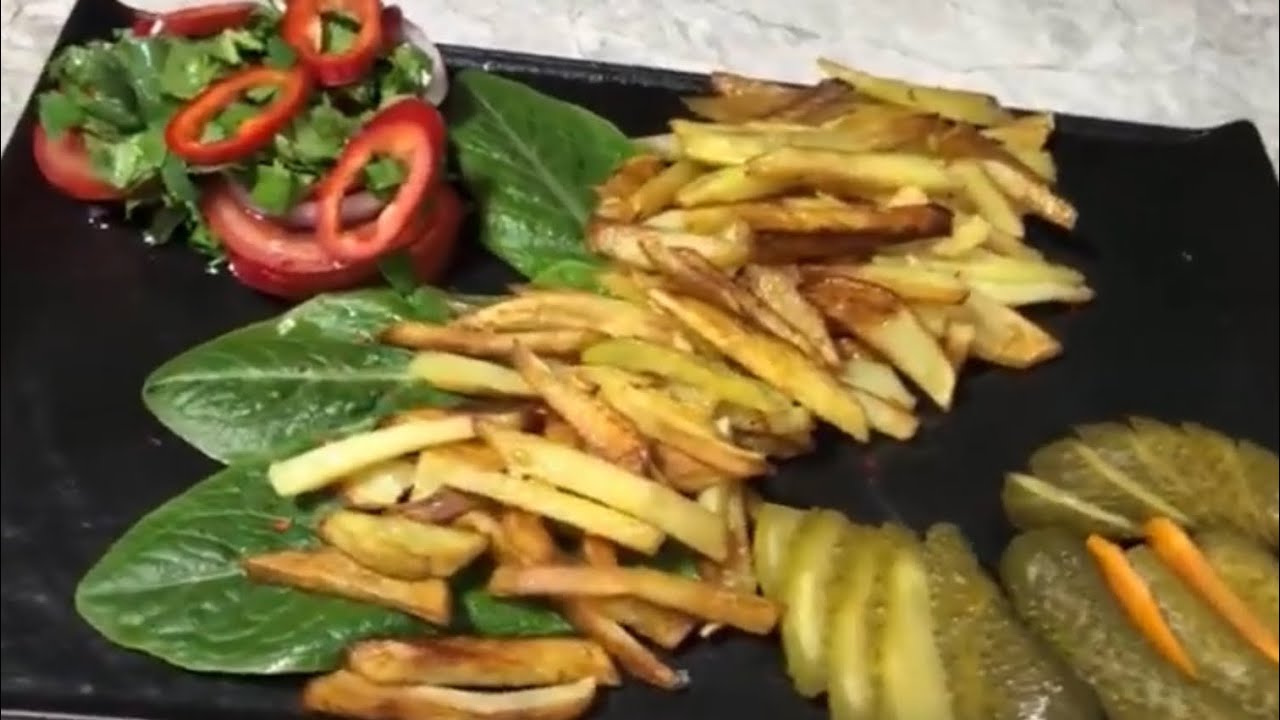 Жареная картошка с салатом/Fried potatoes with salad  #рецепты #еда #recept 