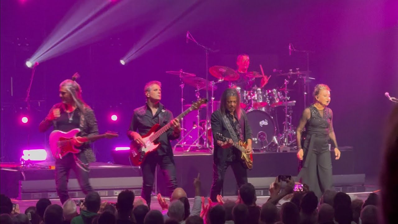 Sheila - Gloria (Live Tournée 8.0 at Dôme de Paris, 18/11/2025)