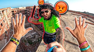 I ESCAPE FROM AN AGRESSIVE SECURITY GUARD doing PARKOUR😡👮 | PERSECUTION POV