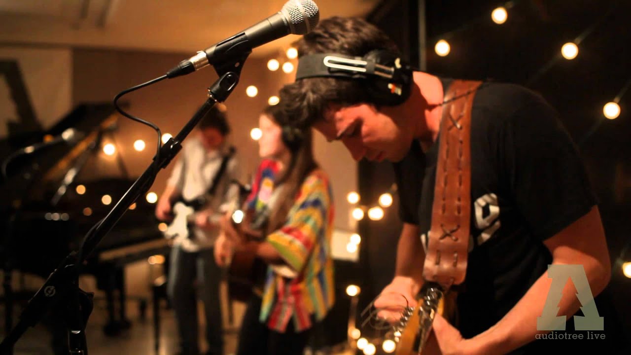 Rachele Eve - Old Photographs - Audiotree Live