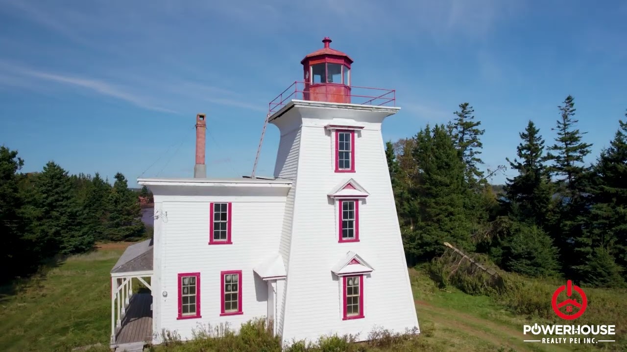 WHY PEI - Blockhouse Lighthouse, Prince Edward Island, Canada.