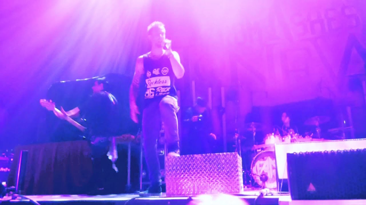 From Ashes To New - My Fight [Live] - 9.8.2015 - Verizon Wireless Center - Mankato, MN - FRONT ROW