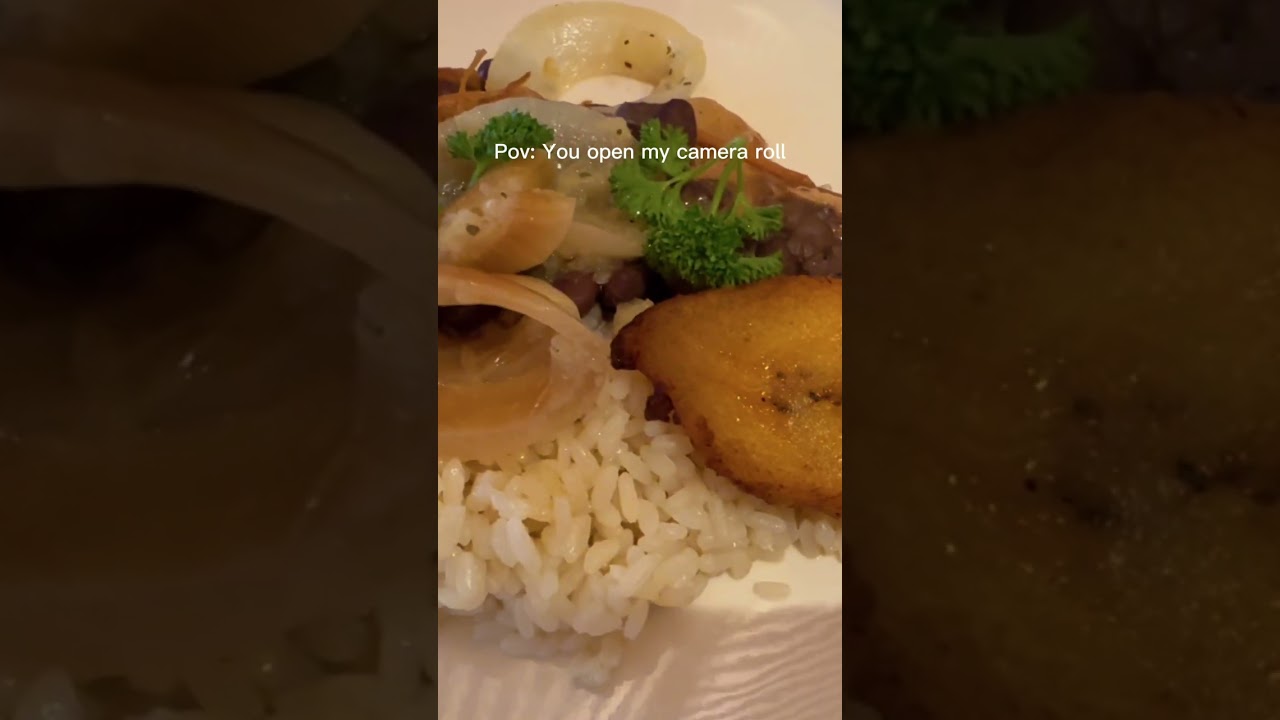 POV: our camera roll from Norwegian Luna says it all 🍽️🚢