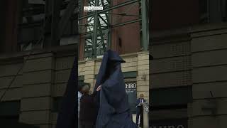 The bat on Ichiros statue breaks during reveal