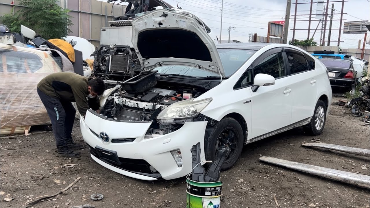 Toyota Prius Export Preparation: From Japan to Shipping 