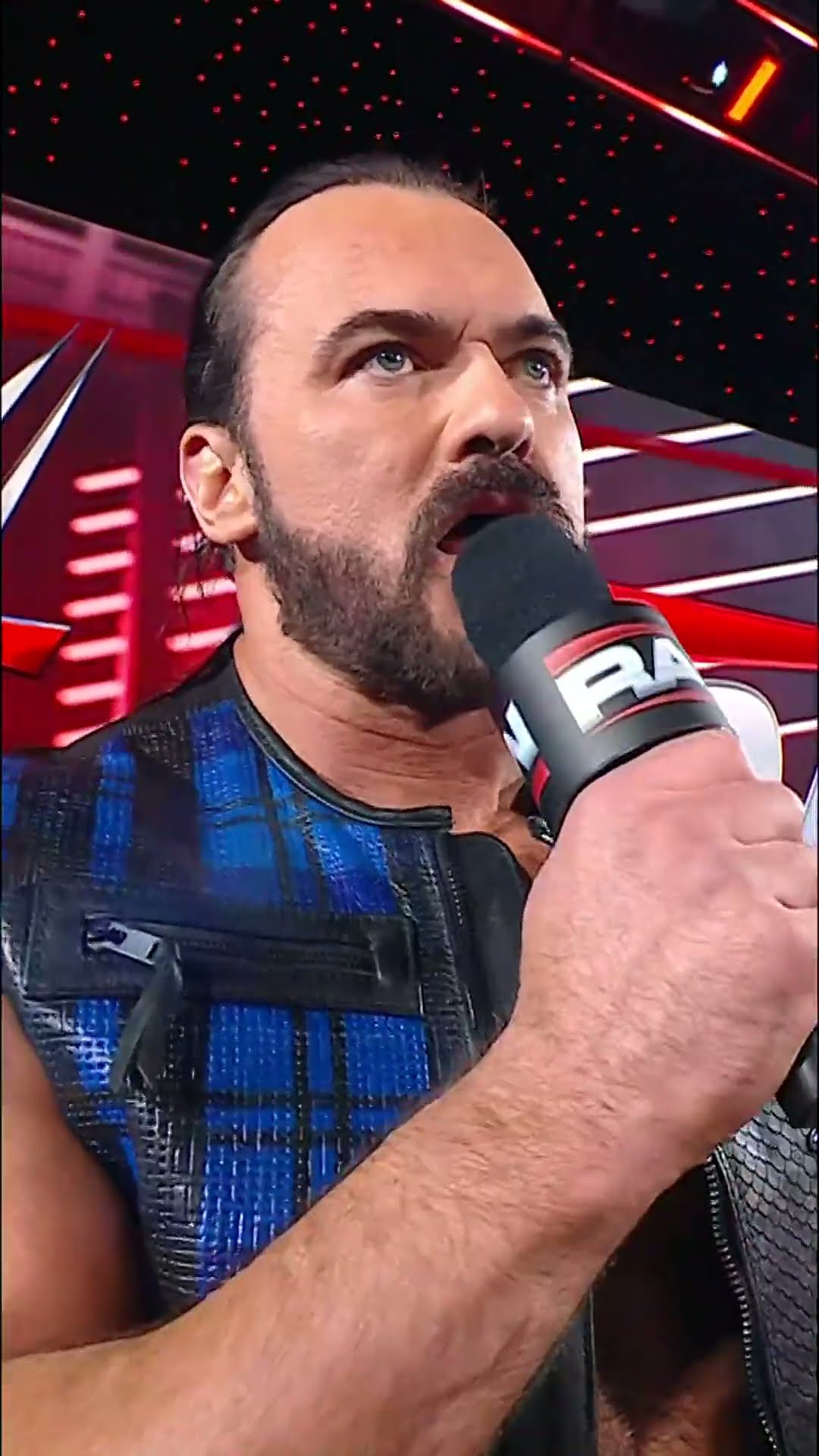 #RoyalRumble just keeps getting bigger and bigger! ? #RawOnNetflix #WWERaw