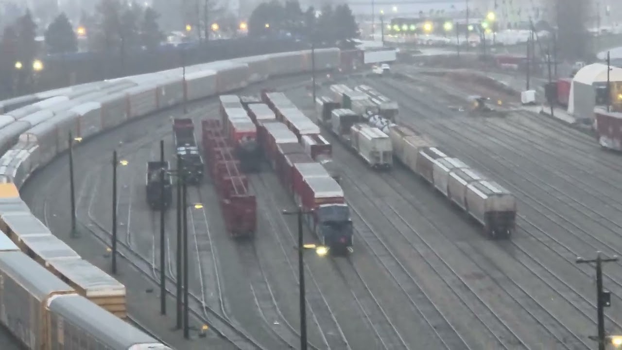 Ok now see Wb shops is here small return! Still is worth to film and yards...03/06/26