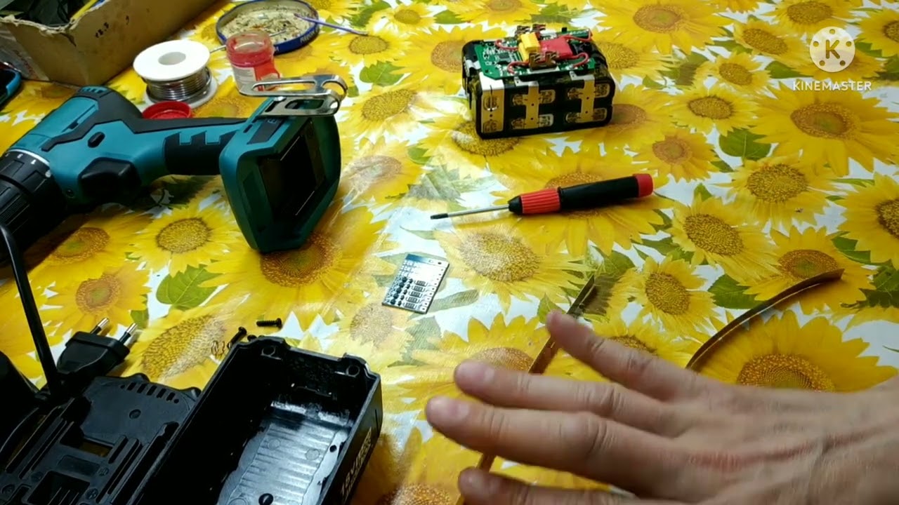 Сборка аккумулятора 18 вольт 6 ампер с АЛИЭКСПРЕСС и установка ...