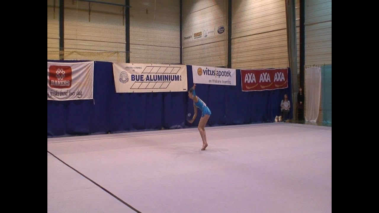 ANNIKEN GJERTSEN, Ball