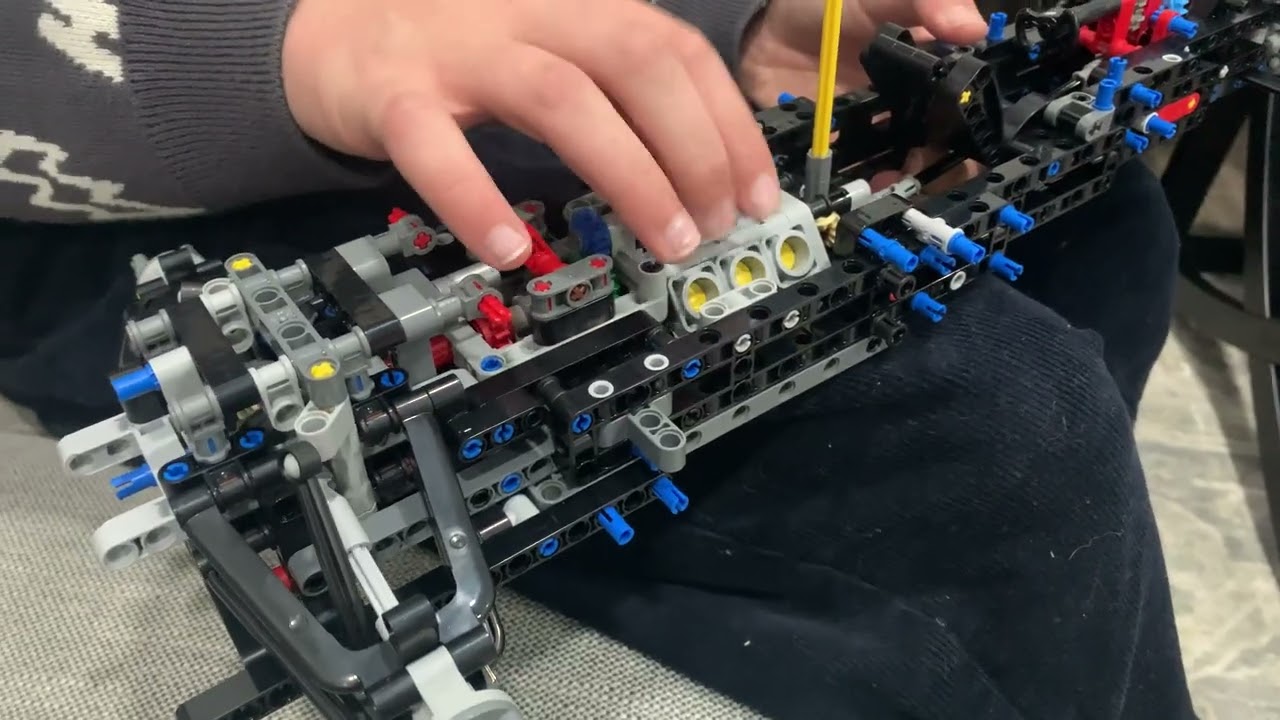 I Built The LEGO Oracle Red Bull Racing F1 Car