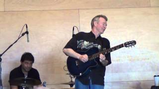 Peter White and Vincent Ingala Perform Walk on By chords