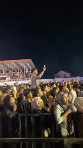 Bukalah Hatimuuu...  #concert #armada