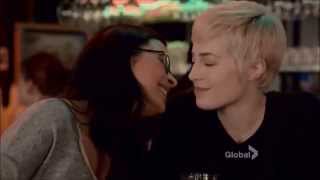 25.- Gail Y Holly - Serie Rookie Blue