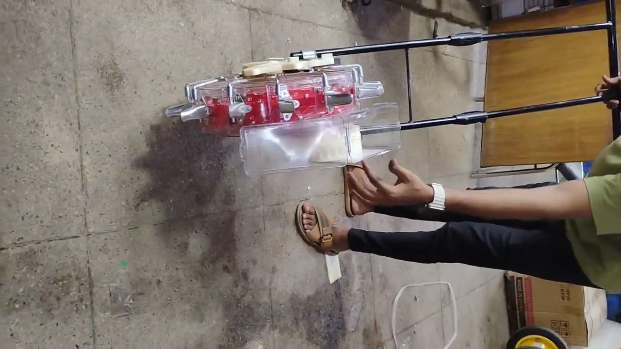 ভুট্টা রোপন করার মেশিন 01765834420