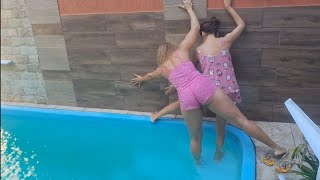 Tentei Fazer Minha Filha Se Alongar E Virou Comédia