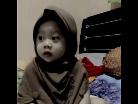 Video Bayi Lucu Pake Jilbab Youtube Foto Pakai Kerudung