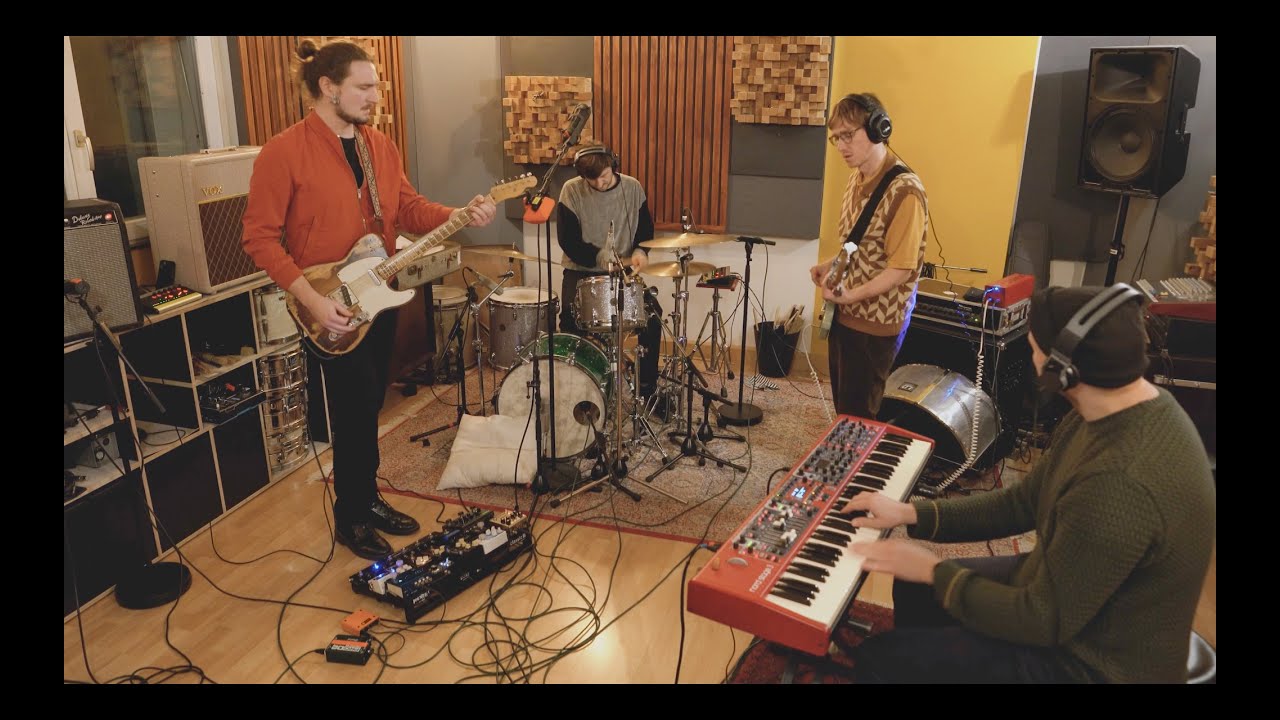 Felix Reischl - Pinch Me An Inch (Live Session)