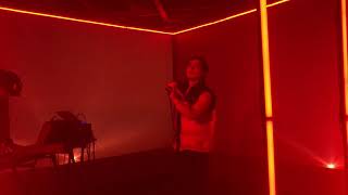 joji - slow dancing in the dark (acoustic) | live in toronto ballads 1 tour (02/06/2019)
