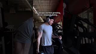 Learn these bicep hacks⬇️ My biceps growing once I stopped doing...