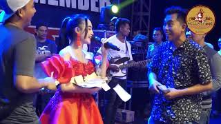 BANJIR DOLLAR ADELLA CARNIVAL TEAM MEMBER BLOK M 2018 | LAGI SYANTIK BY ARDILA PUTRI