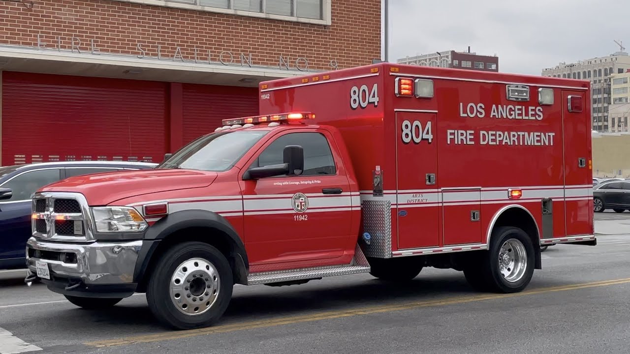 LAFD Rescue 804 Responding Code 3 - YouTube