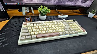 Teclado estilo RETRO com TELINHA pra CUSTOMIZAR - Epomaker RT100 Wisteria Switch screenshot 4