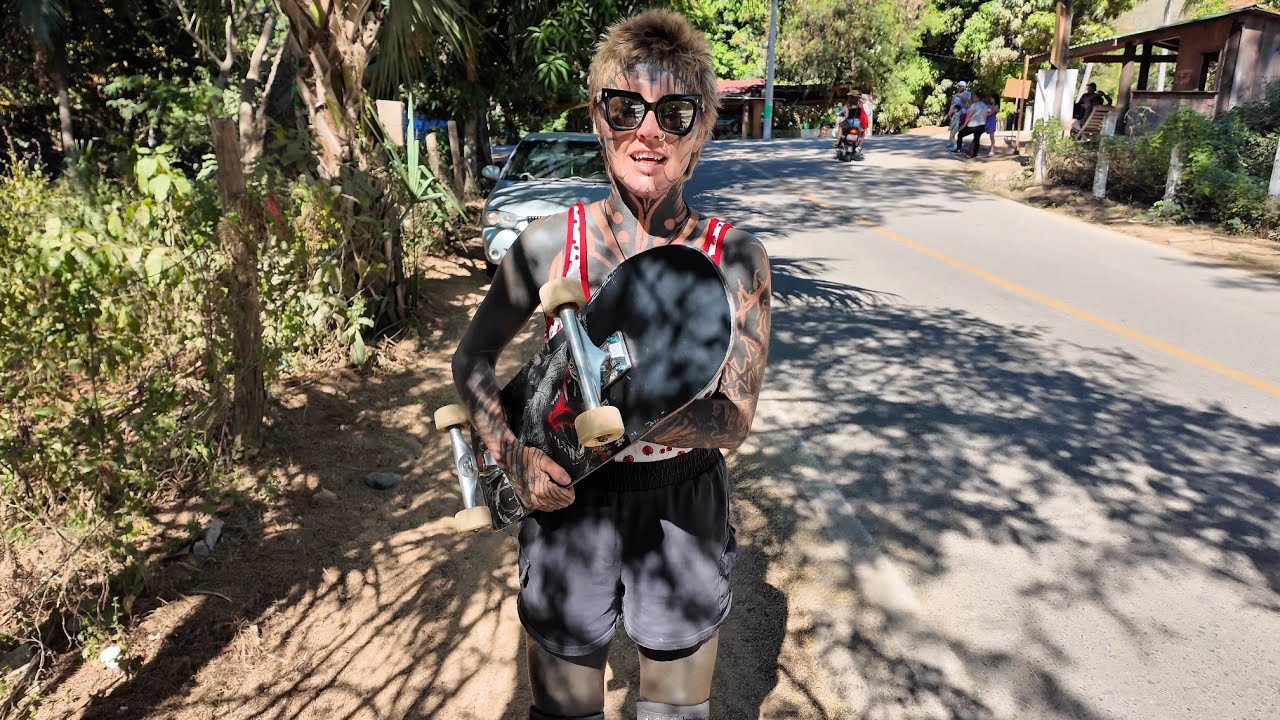 My First Downhill Skate Lesson (Beginner-Friendly Tiny Hill!) 