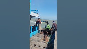 Het is te gevaarlijk om een ​​vissersboot in zee te steken die zich voorbereidt om de zee op te gaan