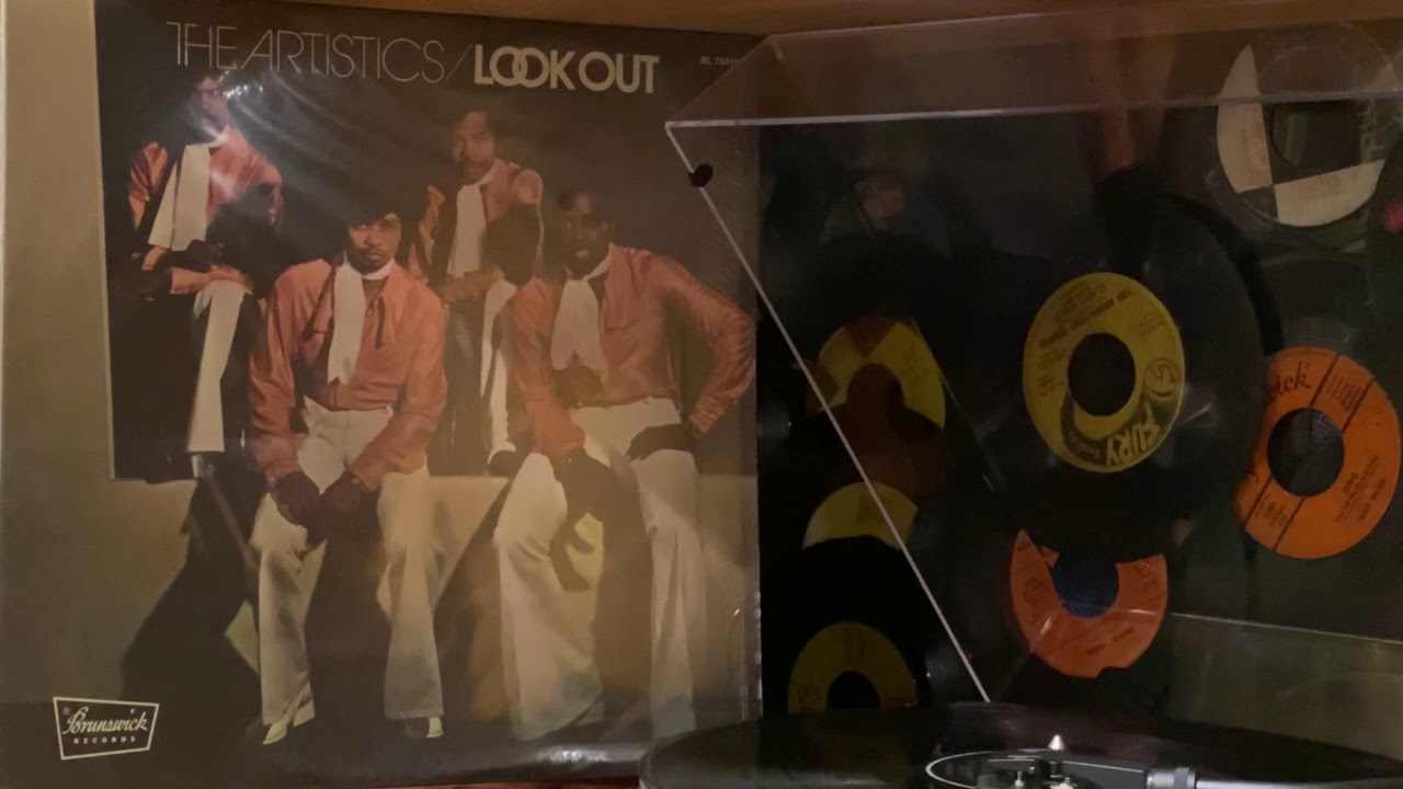 THE ARTISTICS - Girl I Need You - 1972  BRUNSWICK Records