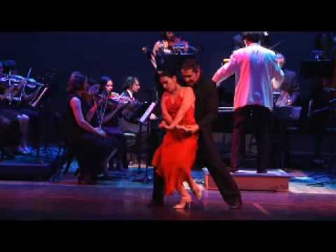 Muñeca de Marzo by Raul Garello