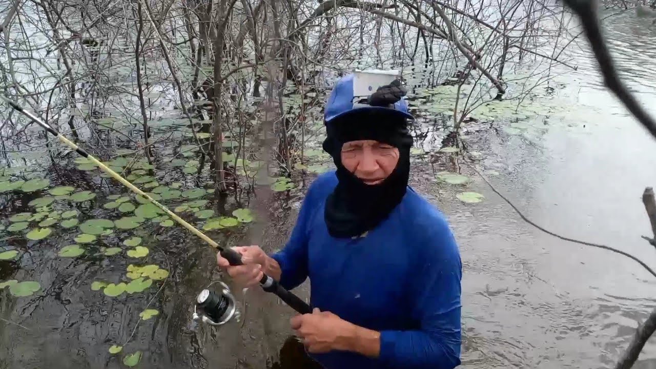 Pesca com esse homem e uma resenha  pescaria no Taguara