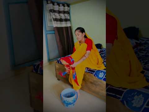 એક સાથે બે કામ 🤣 #youtubeshorts #comedy #gatti_botad