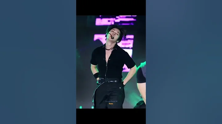 This man..😫😫 #kpop #leeknow #skz #straykids #hyunjin #felix #kpopedit #skzff