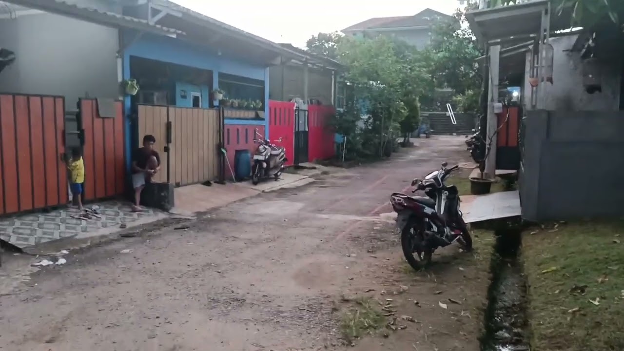 Kondisi sore hari di perumahan puri bukit Depok - Bogor