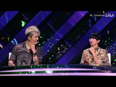 Neon Panda sings "Ren'ai Evolution 21" by Morning Musume | The Masked Singer Japan |