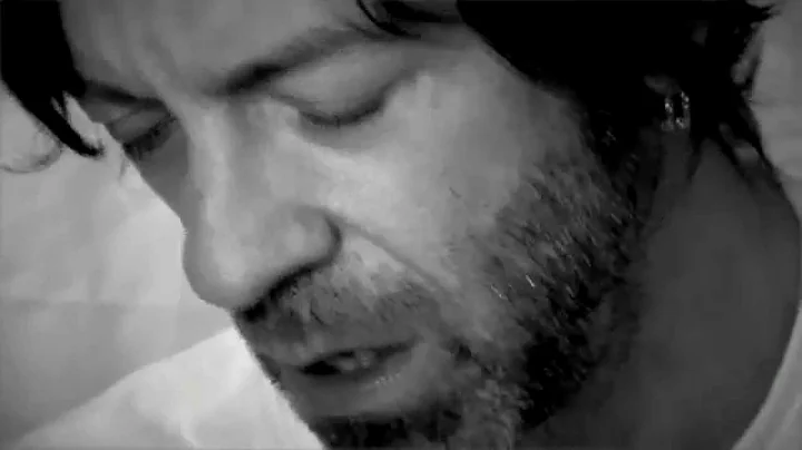 Learning How To Live Alone (Acoustic) | Travis Mea...