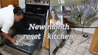Monthly kitchen reset | clean and prepare my kitchen for a new month with me #cleaningmotivation