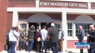 Sen. Chuck Grassley hosts town meeting in Lee County