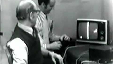 Ralph H. Baer en Bill Harrison playing Video Ping-Pong in 1969