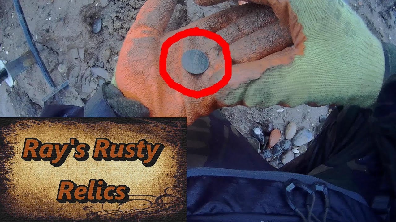 Metal Detecting on Hornsea Beach YouTube