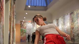 Contemporary dance improvisation
